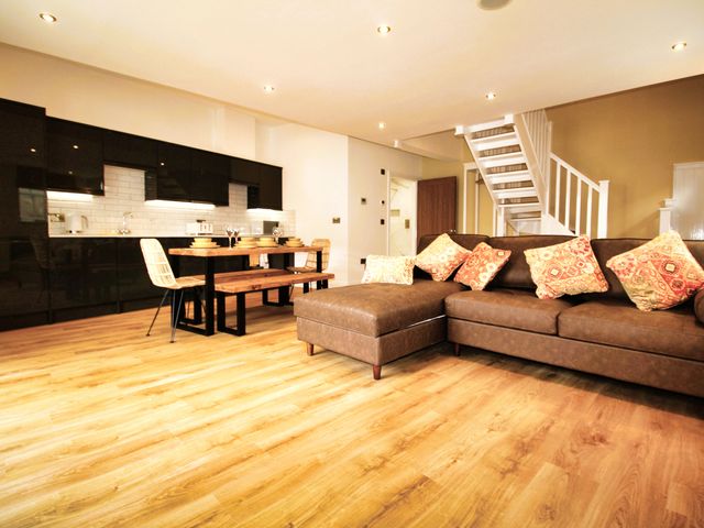 Newly Refurbished Cottage, sleeping 4 and Central - 1210057 - photo 2