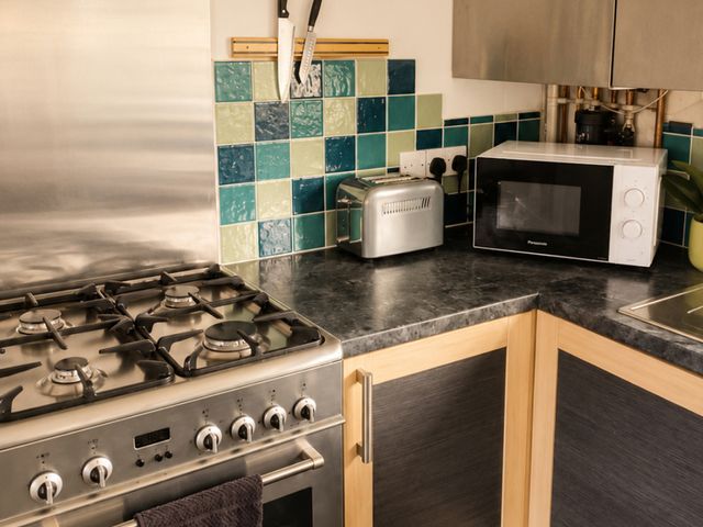 Family Friendly Coach House - Parking - Sleeps 4 - 1210068 - photo 5