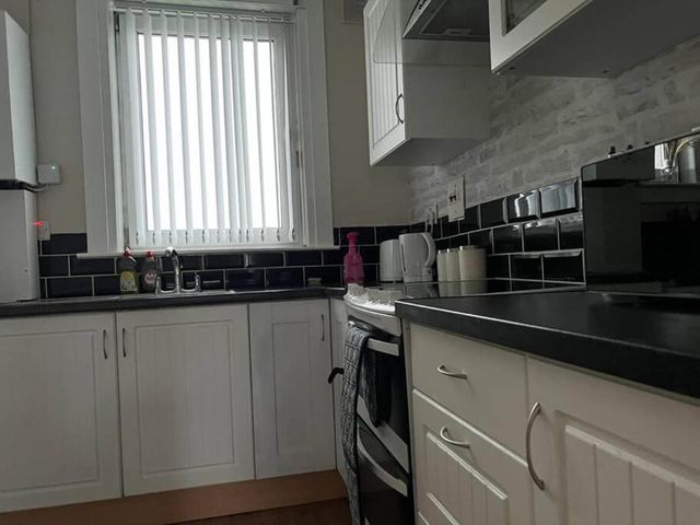 3 Bedroom Flat, sleeping 6 with free parking - 1210069 - photo 4