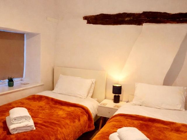 2 Bed cottage, pets welcome and parking available - 1210070 - photo 4