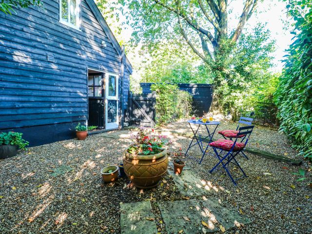 Corner Barn - 1210262 - photo 3