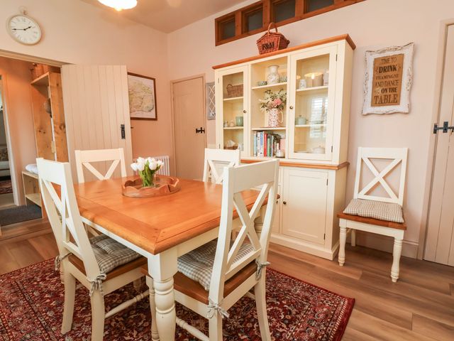 Myrtle Cottage - 1210506 - photo 3