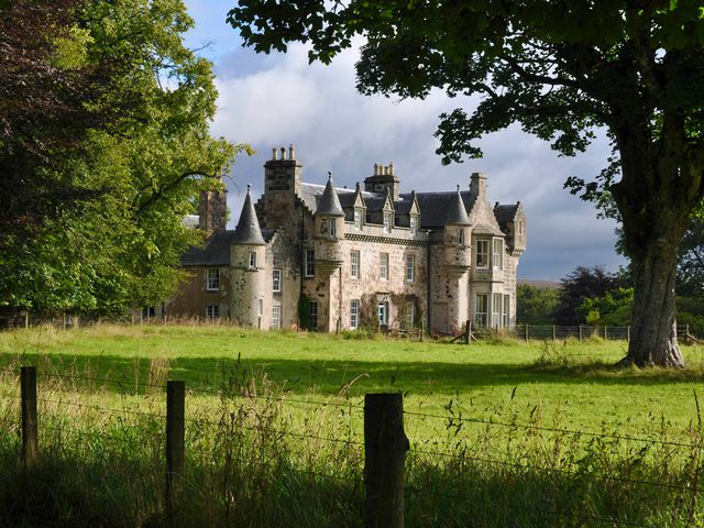 Wardhill Castle - 1210781 - photo 1 
