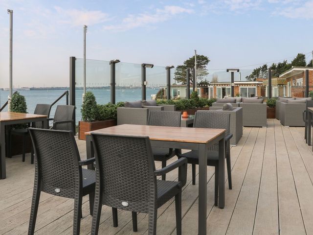 216 Solent Breezes - 1211355 - photo 2