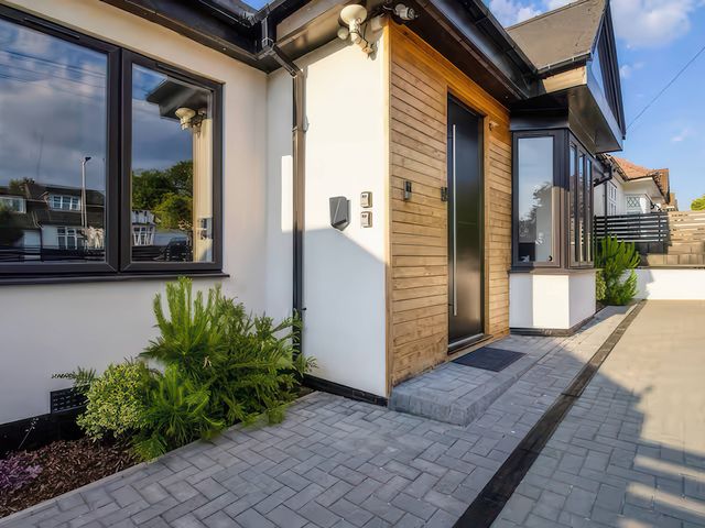 19 Hillside Road - 1211477 - photo 3