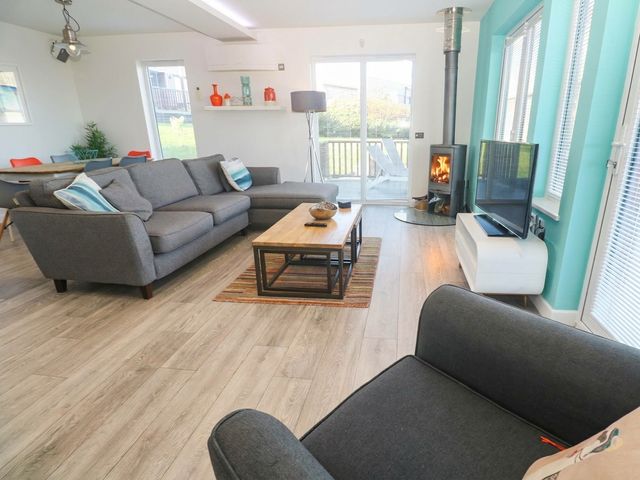 74 Porthmeor - 1211500 - photo 3