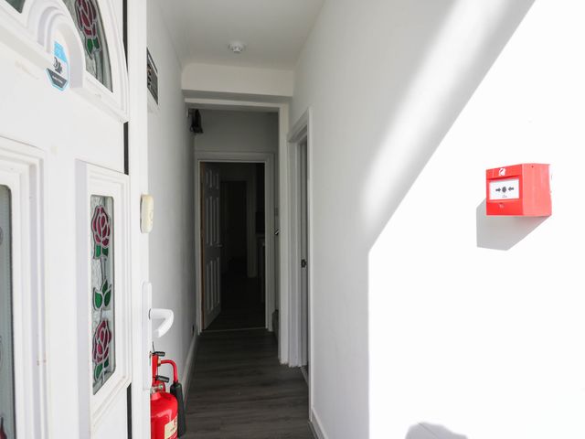 Gillingham House - 1211502 - photo 3