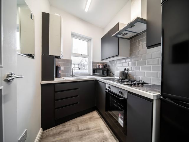Flat with Terrace Style Rooftop - 1211533 - photo 5