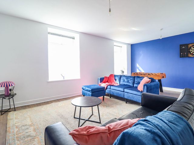 Flat 4 Greenfields - 1211676 - photo 3