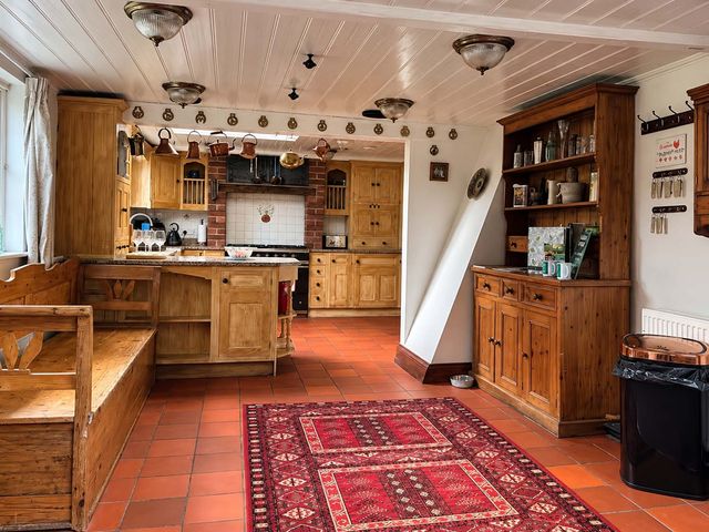 Holdfast Cottage Sleeps 12 in The New Forest - 1212389 - photo 3