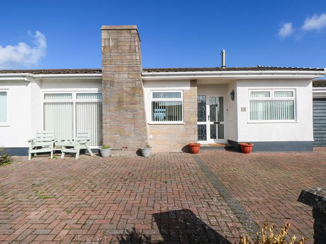 24 Little Castle Grove - 1212399 - photo 3