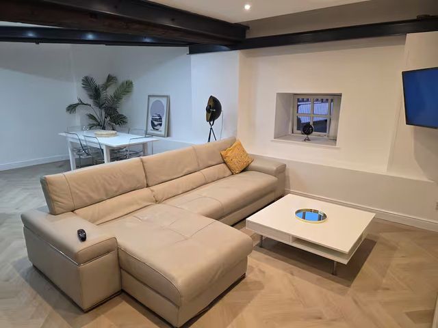 Liverpool Penthouse, sleeps 8 - 1212438 - photo 5