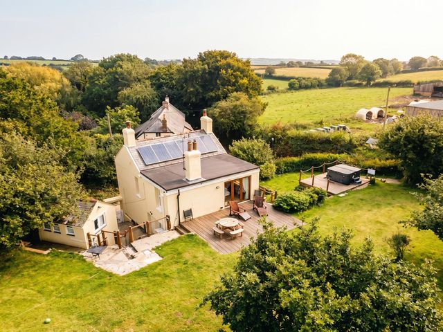 Clotted Cream Cottage - 1212871 - photo 2