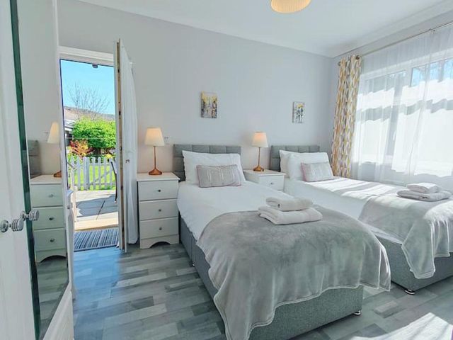 38 Sandown Road - 1212890 - photo 5