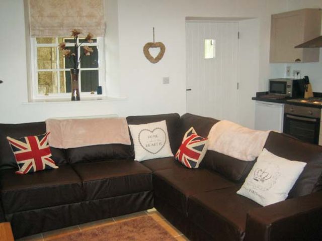 No. 5 The Stables - 15847 - photo 2
