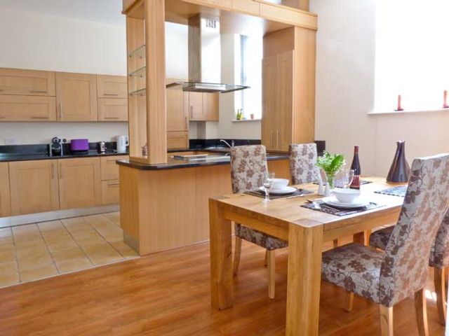 2 Cark House - 16331 - photo 4