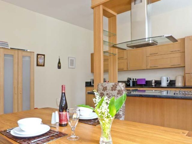 2 Cark House - 16331 - photo 3