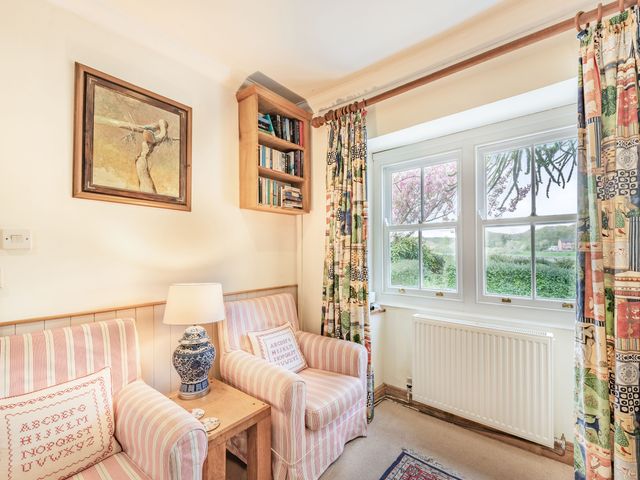 Laburnham Cottage - 16371 - photo 4