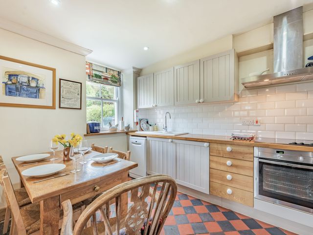 Laburnham Cottage - 16371 - photo 5