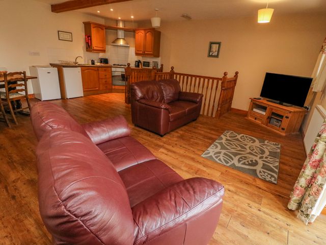 Hayloft Cottage - 17245 - photo 4