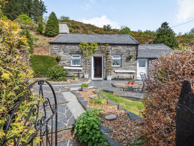 Henrhiw Bach - 17430 - photo 2