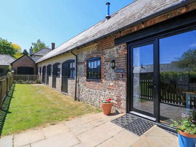 The Old Stables - 18978 - photo 1 