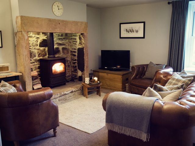 West House - 2040 - photo 3
