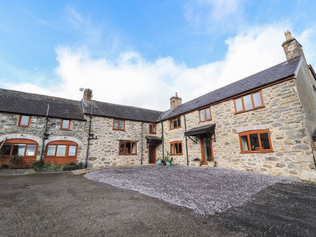 Maestyddyn Farm House - 20653 - photo 2