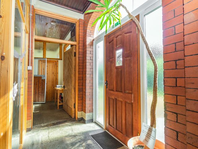 Southport Coach House - 23051 - photo 4