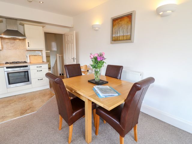 8 Tawney House - 2401 - photo 5