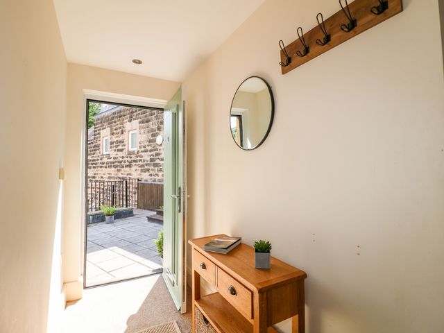 8 Tawney House - 2401 - photo 3