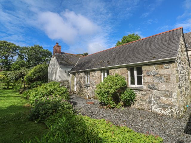 A stone house with a garden at Swallows St Keverne, Lizard Peninsula