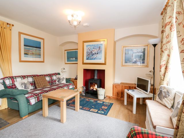Crinan Canal Cottage - 27162 - photo 1