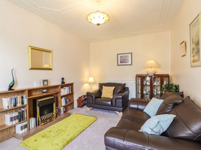 Holly Hoose - 27992 - photo 4
