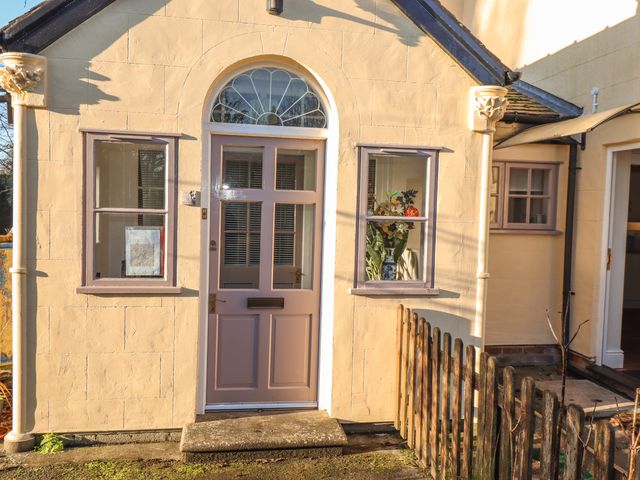 Ashfield Studio - 28500 - photo 2