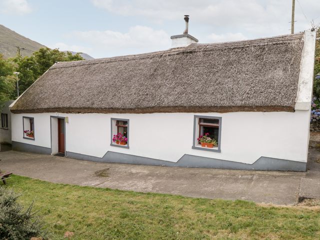 The Thatched Cottage - 2869 - photo 2
