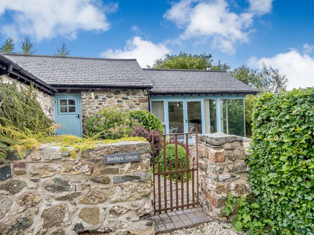 Bwthyn Gwyn - 3876 - photo 2