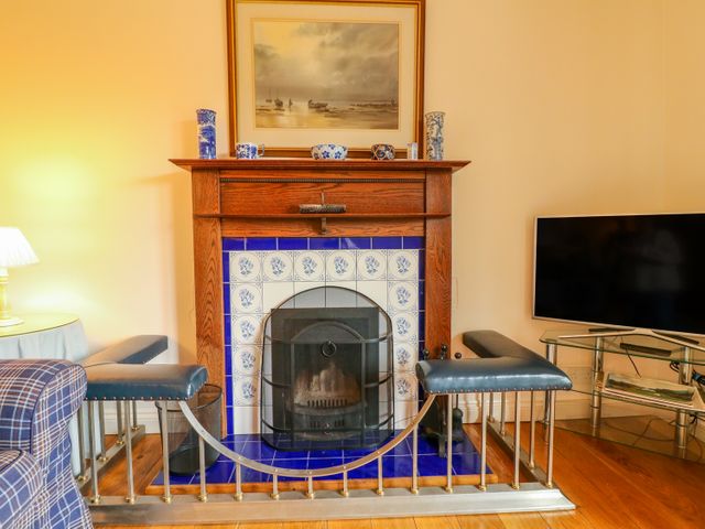 Barks Cottage - 3888 - photo 4