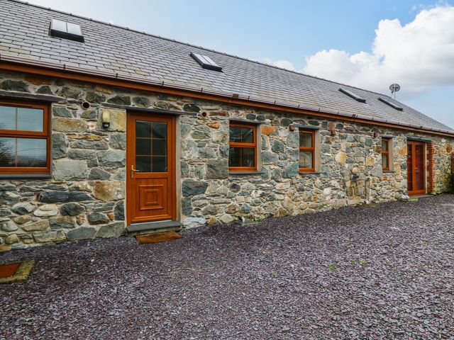 Cefn-Yr-Efail - 4018 - photo 2