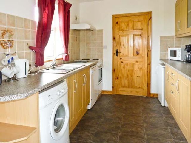 Lully More Cottage - 4686 - photo 4