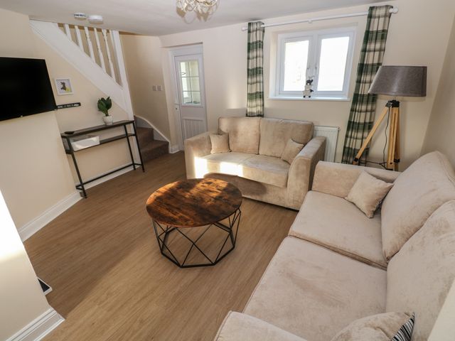 Saddlers Cottage, Berllandeg Farm - 5396 - photo 3