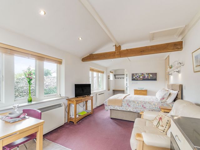 The Friendly Room - 6441 - photo 5