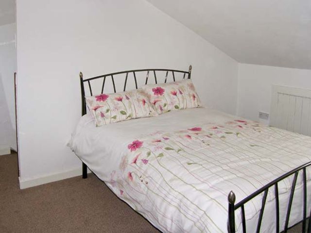 Hendre Aled Cottage 3 - 6479 - photo 5