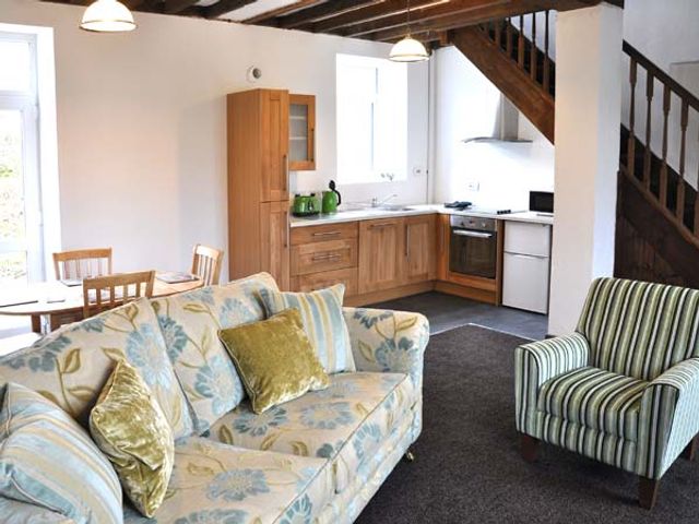 Hendre Aled Cottage 3 - 6479 - photo 2