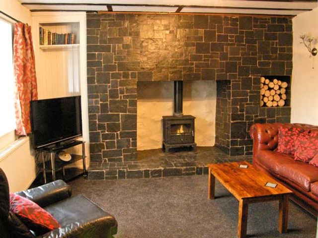 Hendre Aled Farmhouse - 6482 - photo 2
