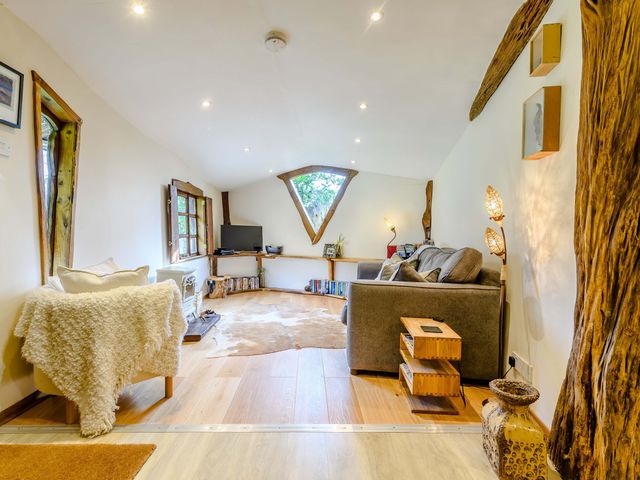 Brookbank Folly - 6733 - photo 5