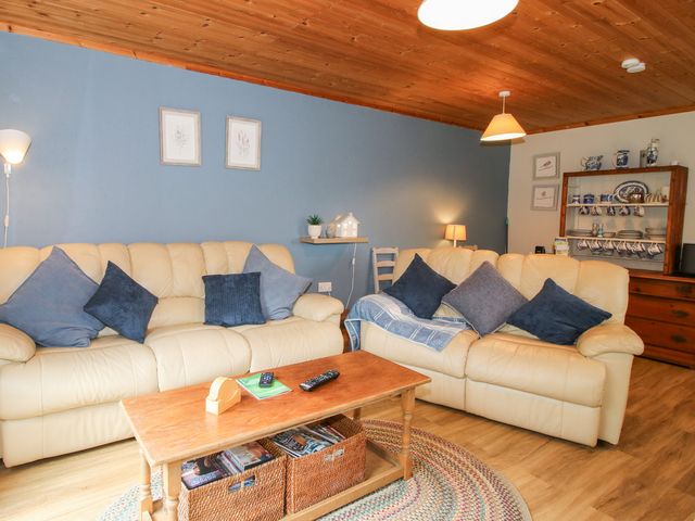 The Log Cabin - 6749 - photo 2