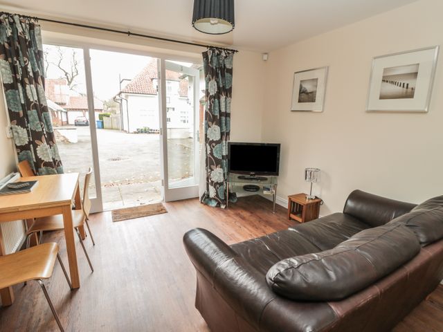 No. 3 Low Hall Cottages - 7333 - photo 2