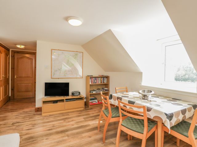 10 Monarch Country Apartments - 7790 - photo 5