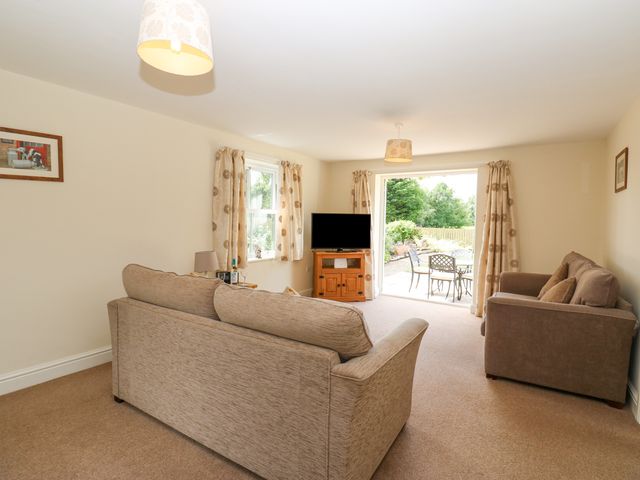 Summer Farm Cottage - 7902 - photo 4